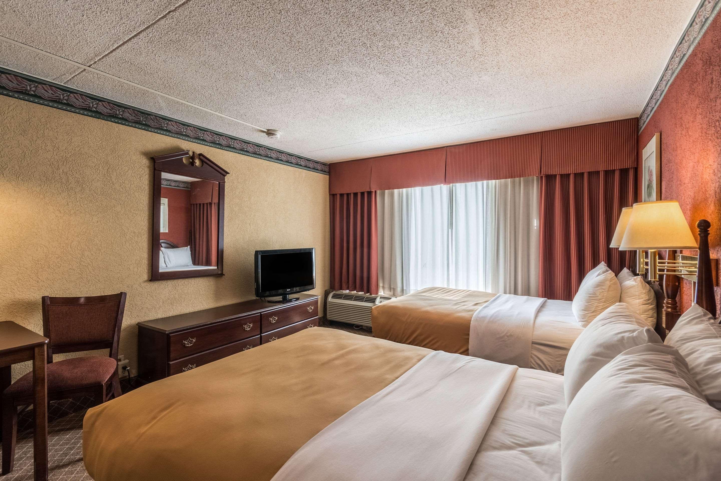 Suburban Extended Stay Hotel Fairmont Eksteriør bilde